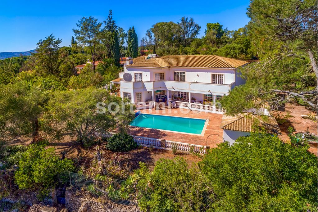 Property photo 1 of 32