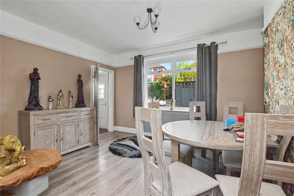 Property photo 3 of 18 Picture No. 07