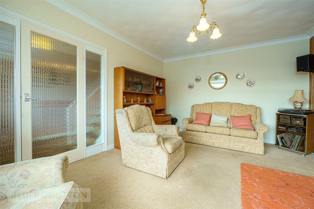 Property photo 2 of 14 Living Room