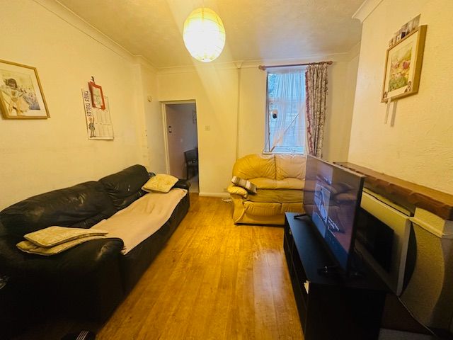 Property photo 2 of 7
