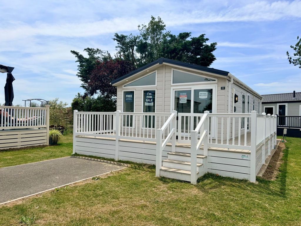 Property photo 1 of 9 Delta Cambridge Lodge 2016 Car0021741 141143421.Jpeg