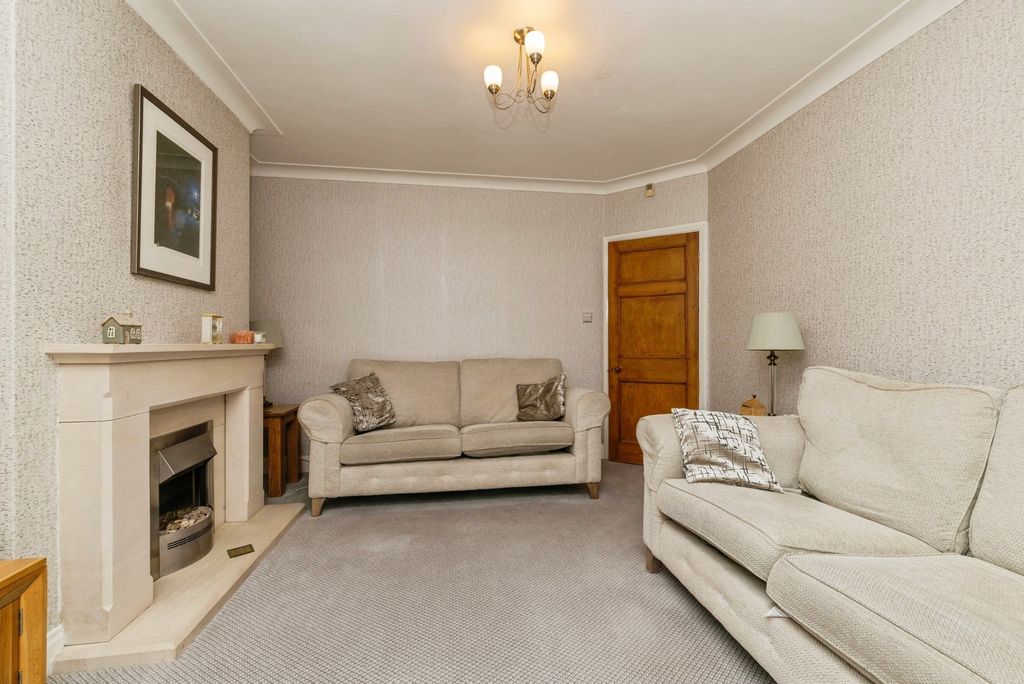 Property photo 3 of 19 Pbox-Img.Jpg