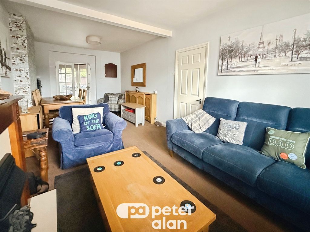 Property photo 3 of 19