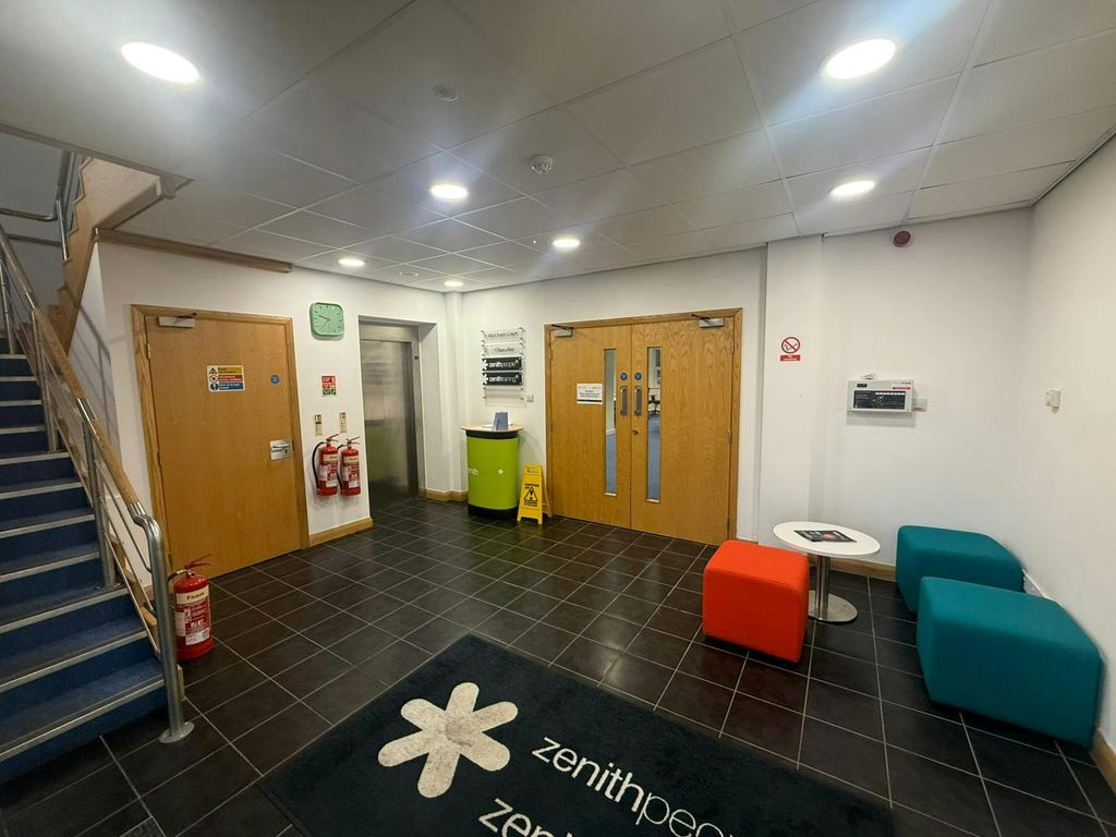 Property photo 2 of 6 B501d0459d8340258Bca94777Bde6c60.Jpg