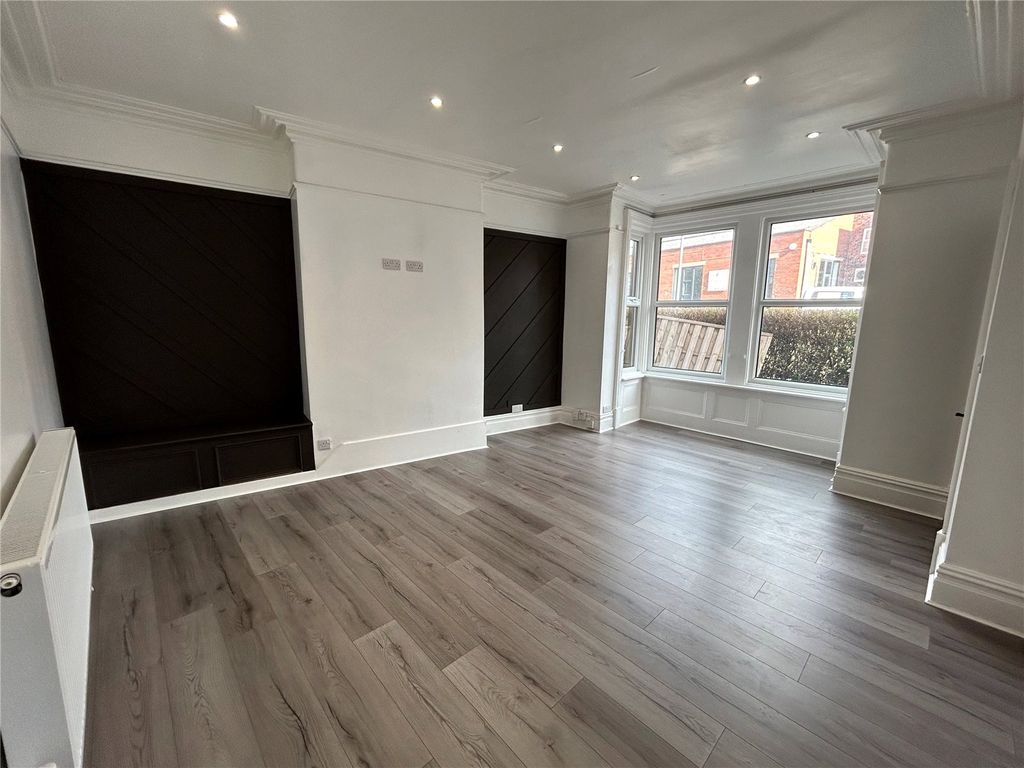 Property photo 2 of 11 Picture No. 09