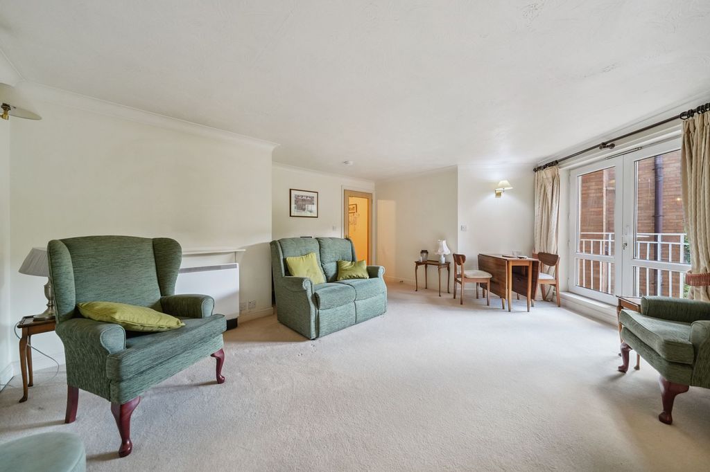 Property photo 3 of 14