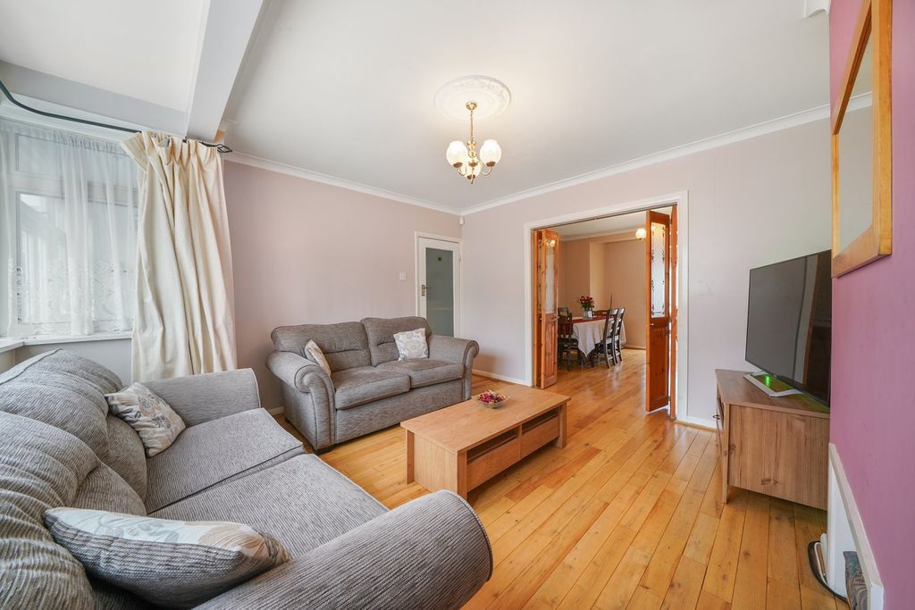 Property photo 3 of 15