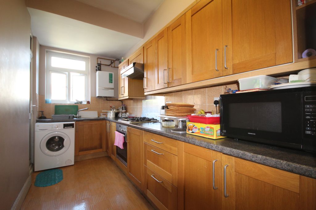 Property photo 2 of 9 Gallery