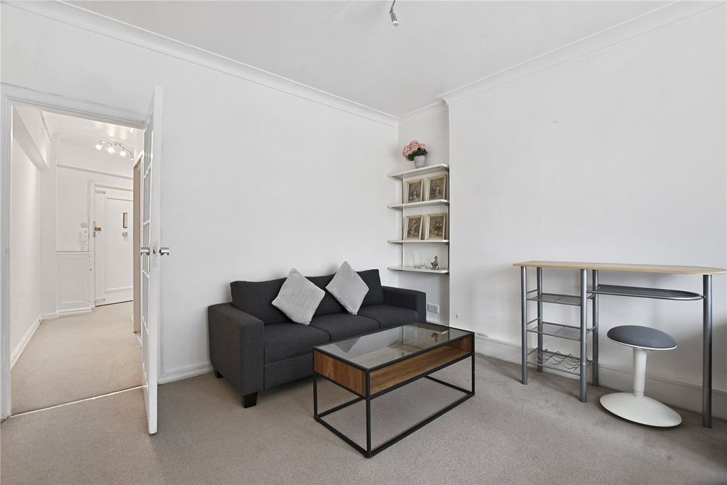 Property photo 3 of 12 Picture No. 26
