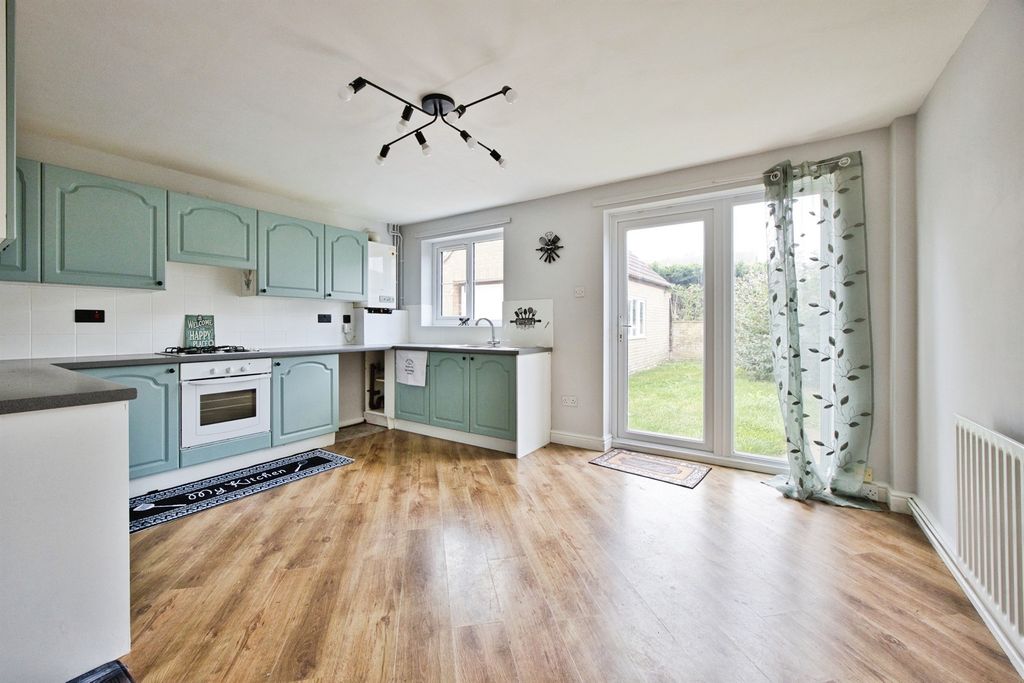 Property photo 3 of 14