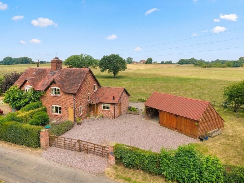 Property photo 1 of 18