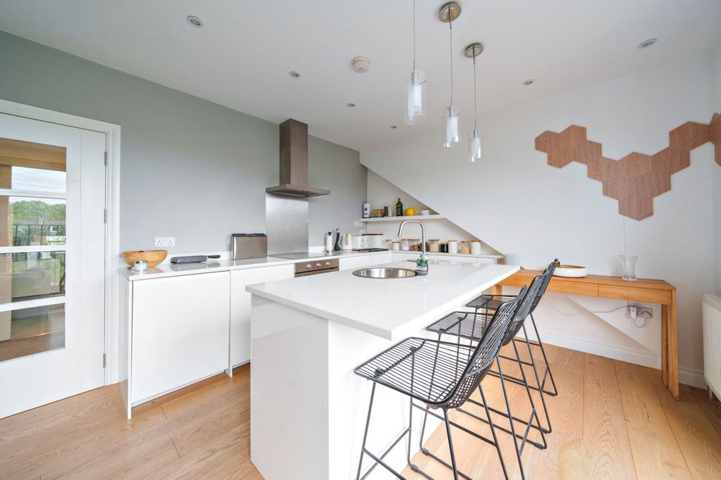 Property photo 3 of 10 3 - Kitchen