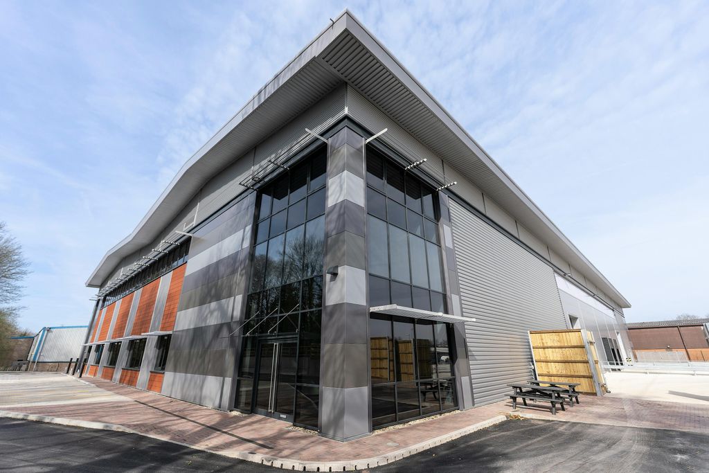 Property photo 2 of 13 Iw-200326--DL-061.Jpg