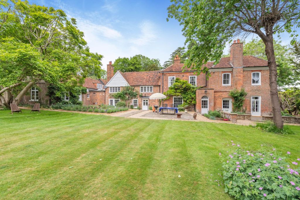 Property photo 1 of 33