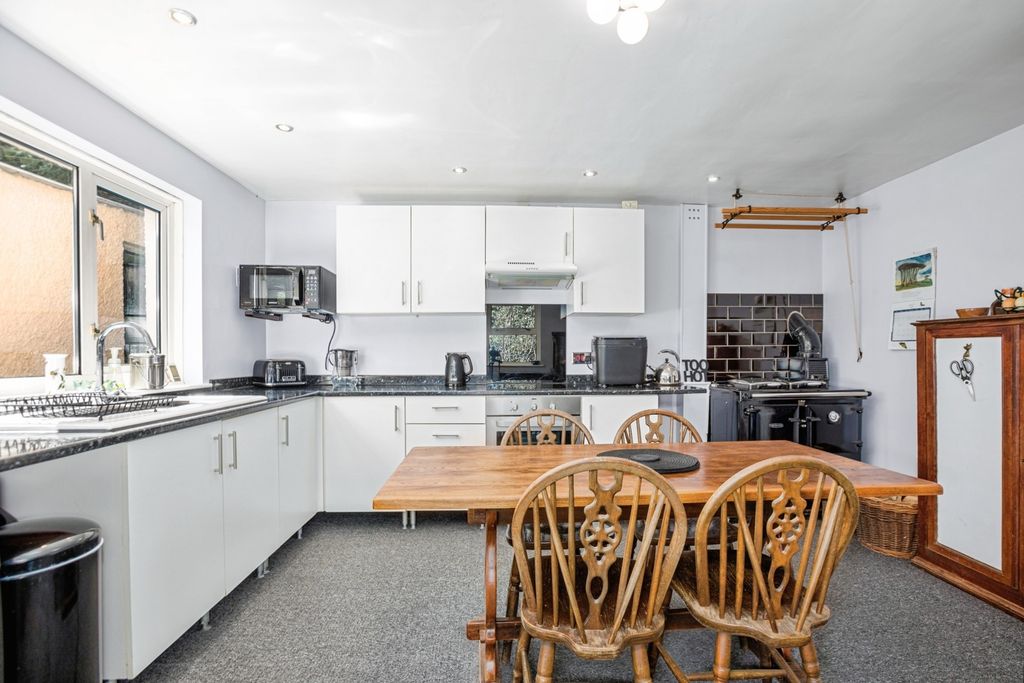 Property photo 3 of 46 Pbox-Img.Jpg