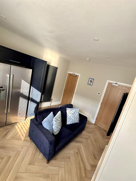 Property photo 3 of 11 Img_6044.Jpg