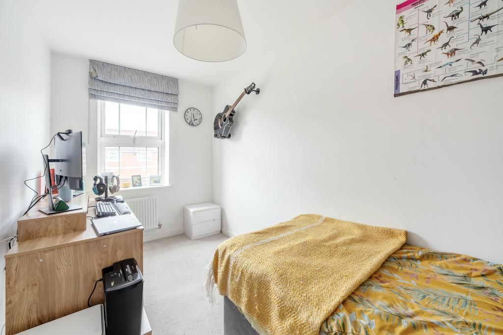 Property photo 3 of 10 Bedroom 3