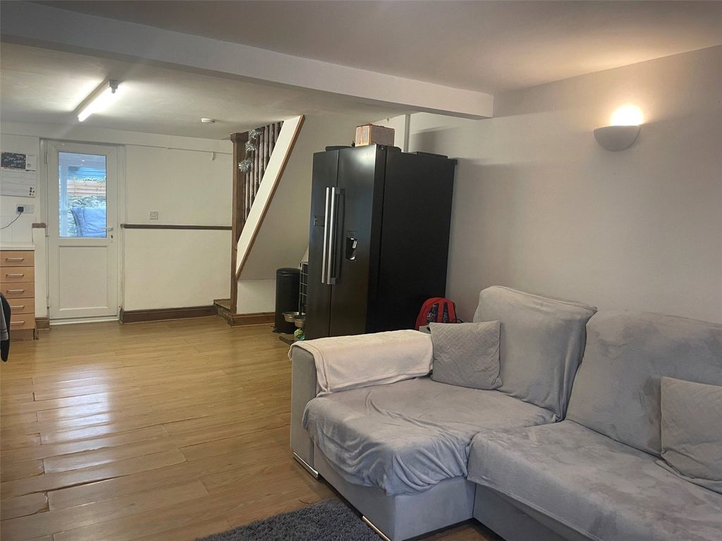 Property photo 2 of 6 Picture No. 02