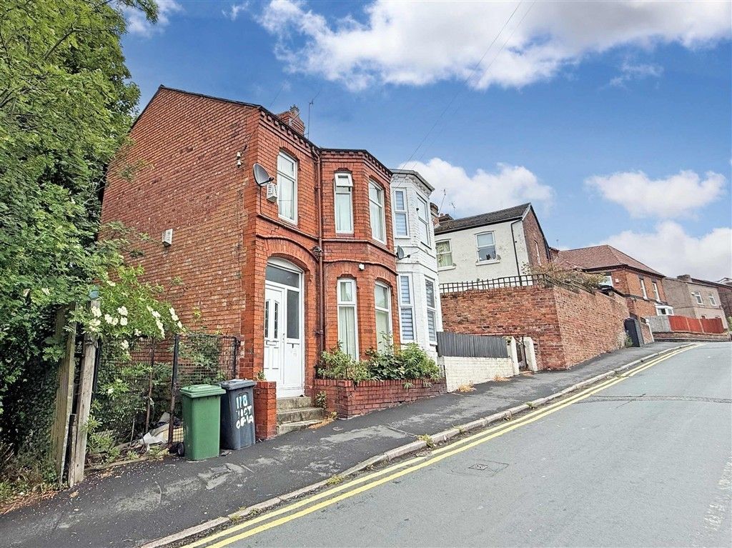 Property photo 2 of 9