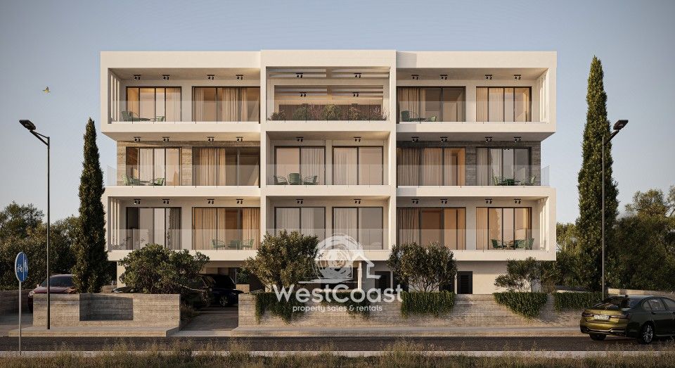 Property photo 1 of 2