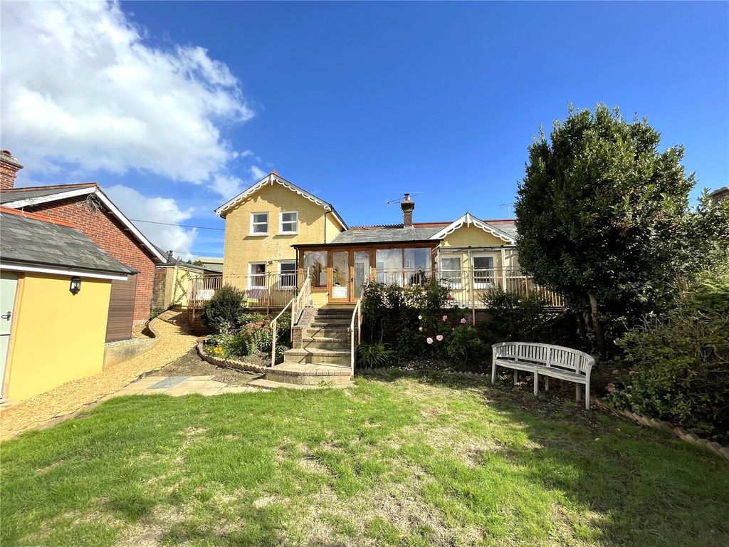 Property photo 1 of 19 Cottage
