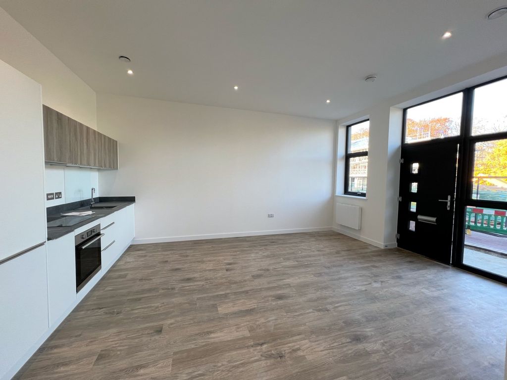 Property photo 2 of 6