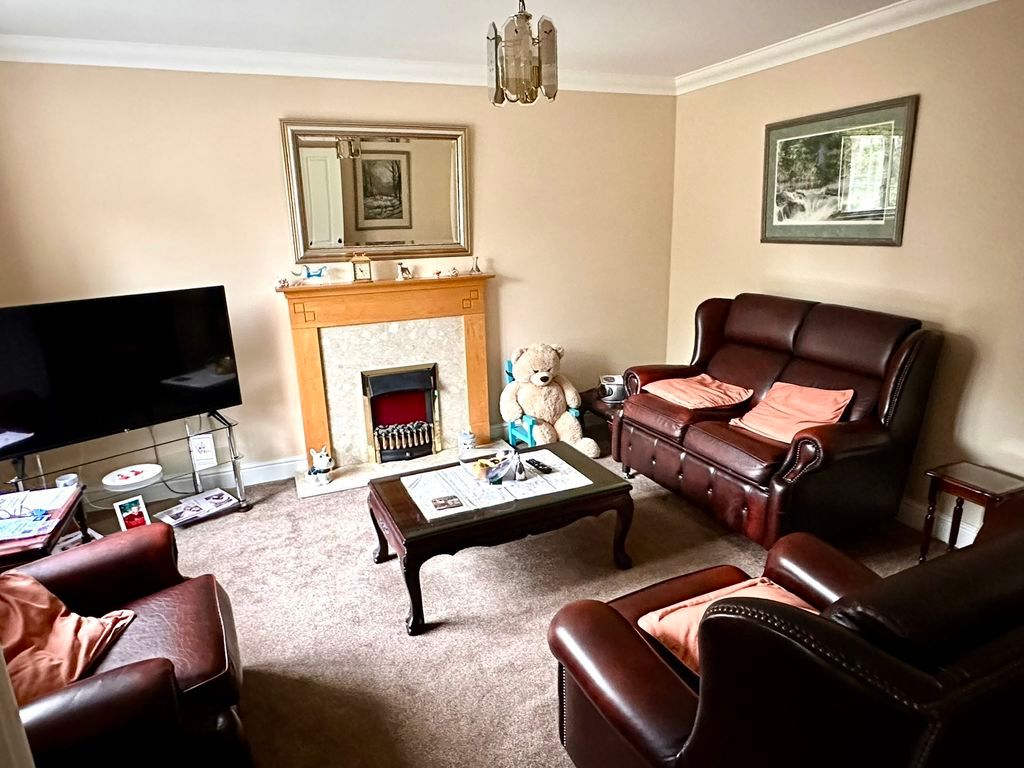 Property photo 2 of 17 Photo 1
