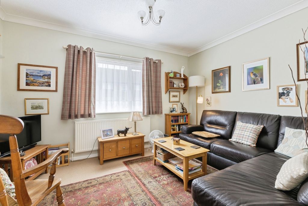 Property photo 2 of 17 Photo