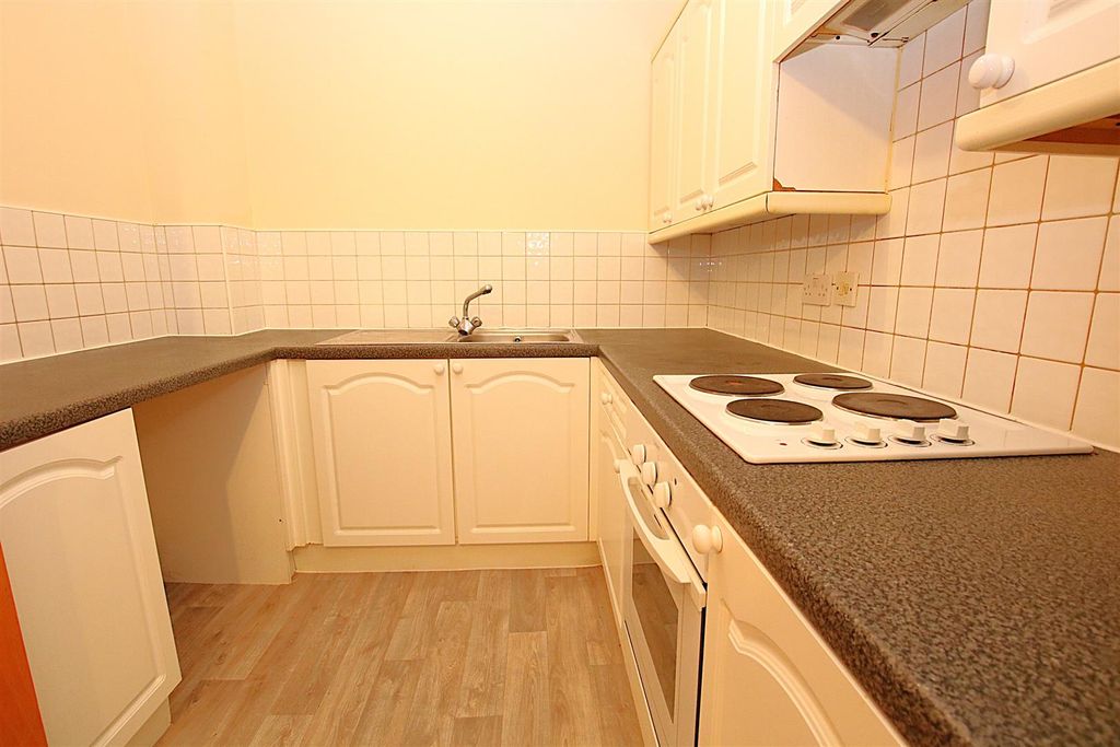 Property photo 2 of 5