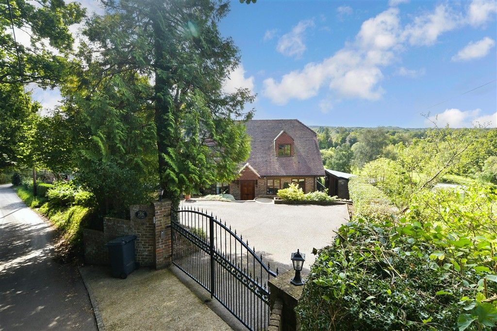 Property photo 3 of 17 Gated Entrance