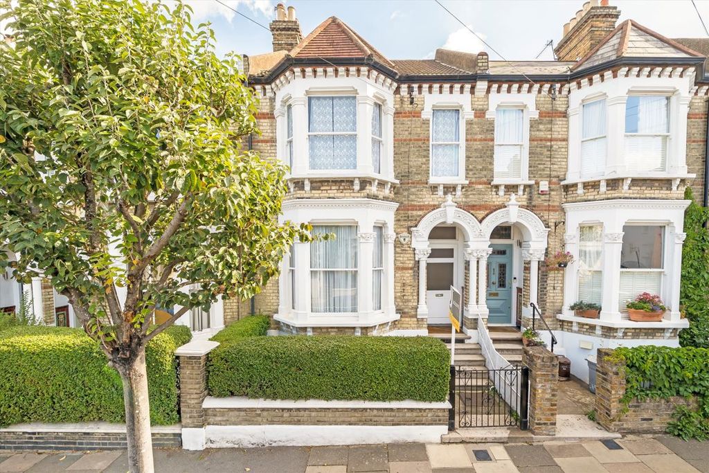 Property photo 1 of 9