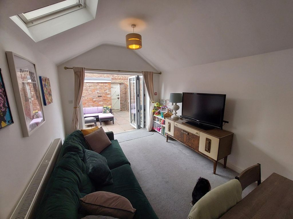 Property photo 1 of 8 Main Image
