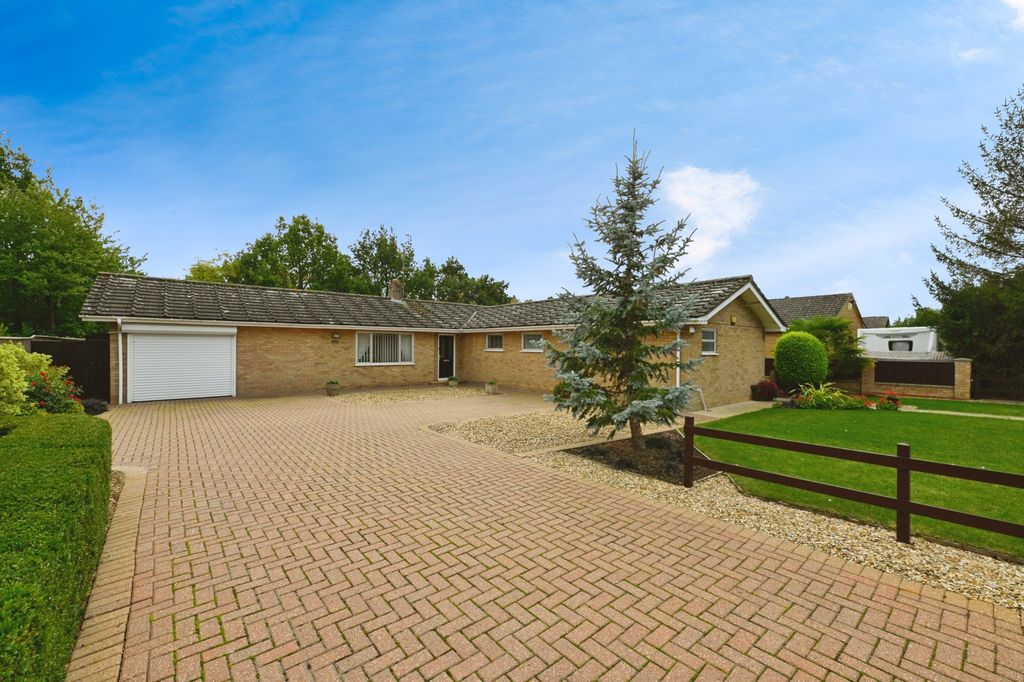 Property photo 1 of 20 100059