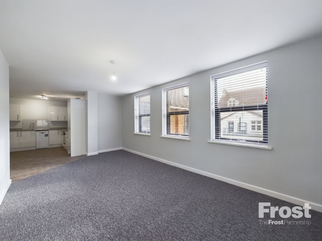 Property photo 3 of 10 Picture No. 12