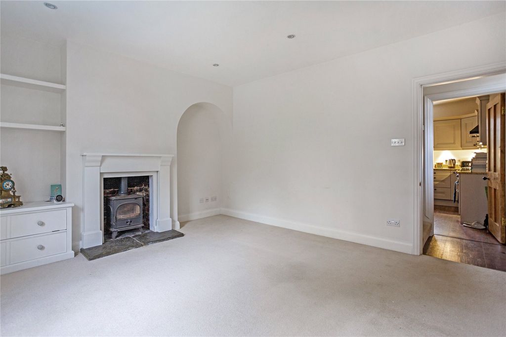 Property photo 3 of 13 3
