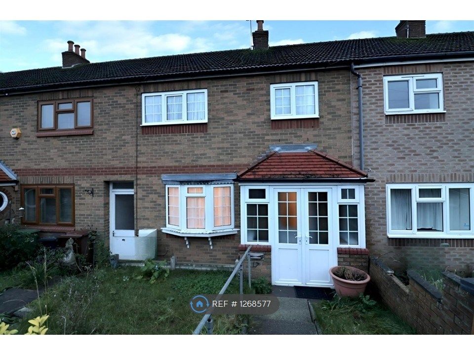 Property photo 2 of 2 Front