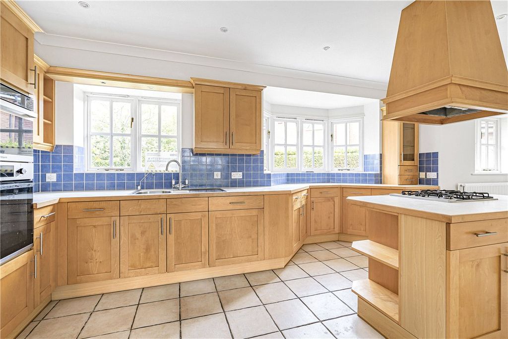 Property photo 2 of 24 Picture No. 02