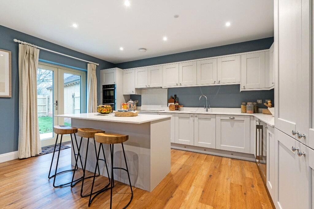 Property photo 2 of 6 Previous Show Home