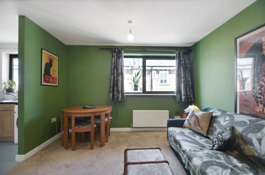Property photo 2 of 16 Lounge Dining Room (1).Jpg