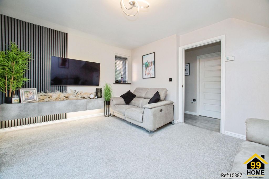 Property photo 3 of 20 Photo 2