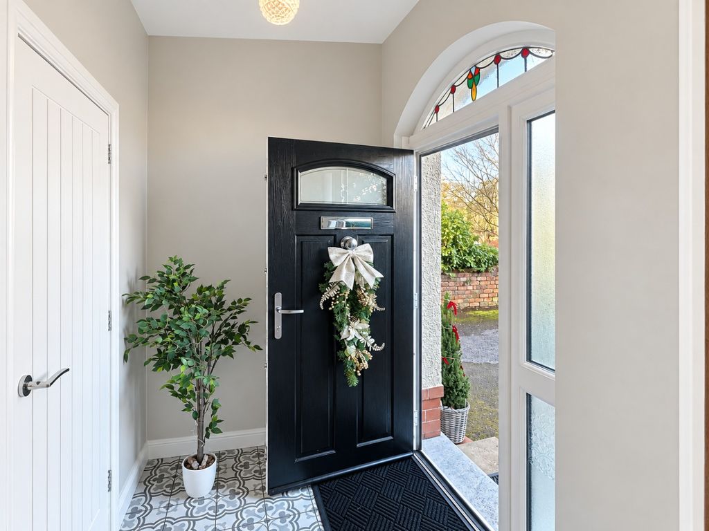 Property photo 2 of 33 4694107