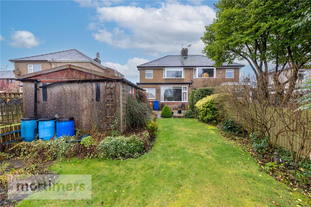 Property photo 3 of 21 Garden