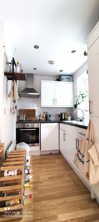Property photo 1 of 6 1 Bedpart Furnishedflat