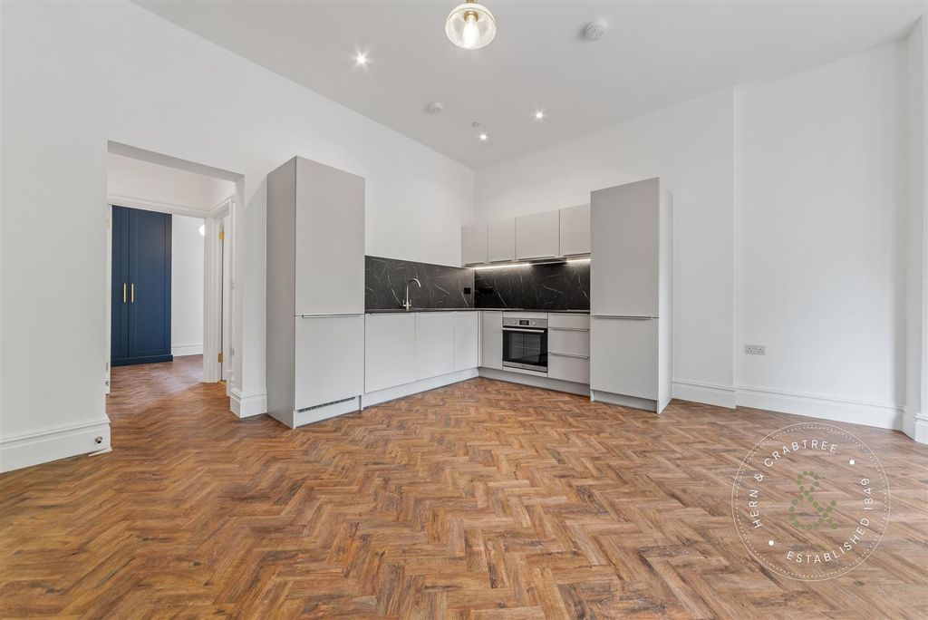 Property photo 2 of 17 Flat-1-Cathedral-Road-1.Jpg
