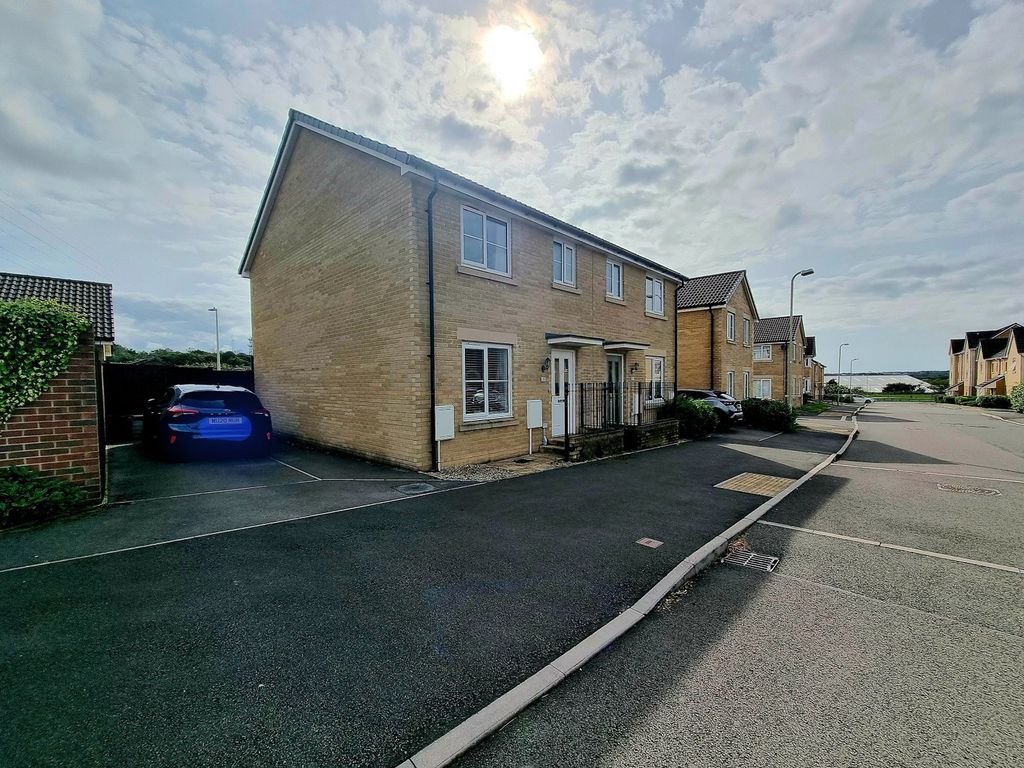 Property photo 1 of 22 Front