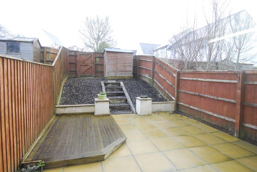 Property photo 2 of 8 749c0E25-5242-4d61-Af4F-82575Dd03d9B.Jpg