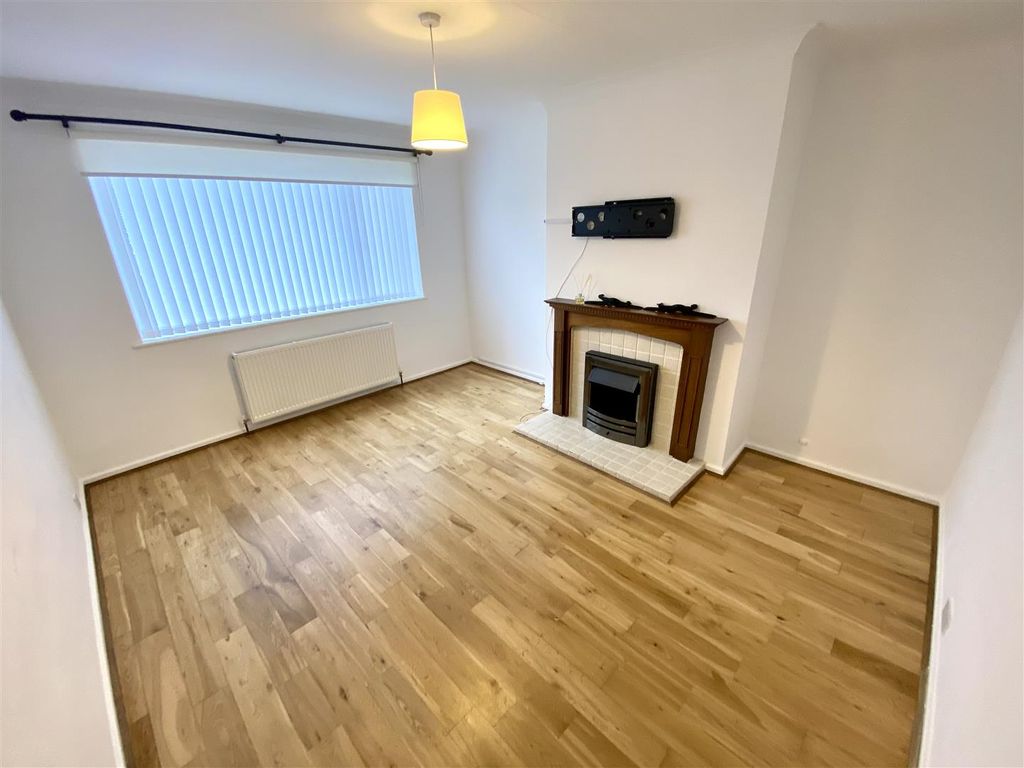 Property photo 3 of 12 Living Room