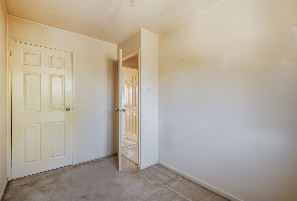 Property photo 2 of 19 1470950-17-6A3E7d...