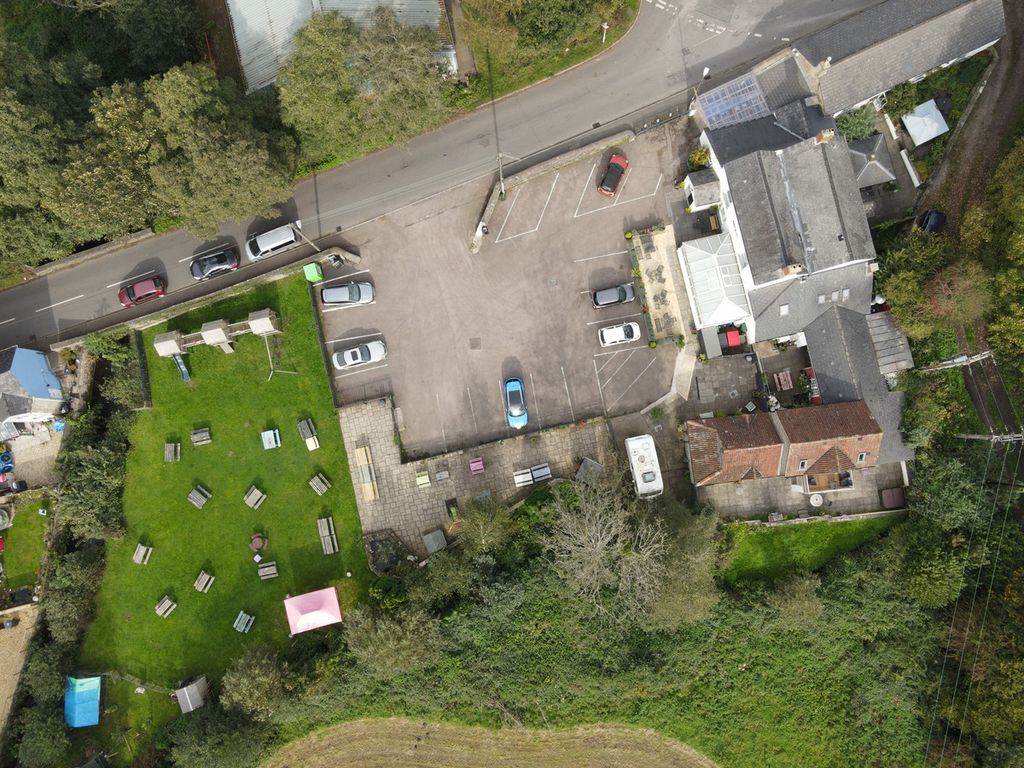 Property photo 3 of 39