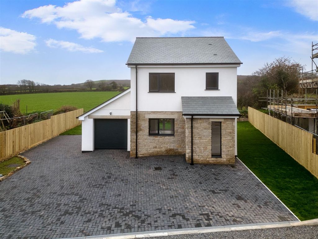 Property photo 2 of 24